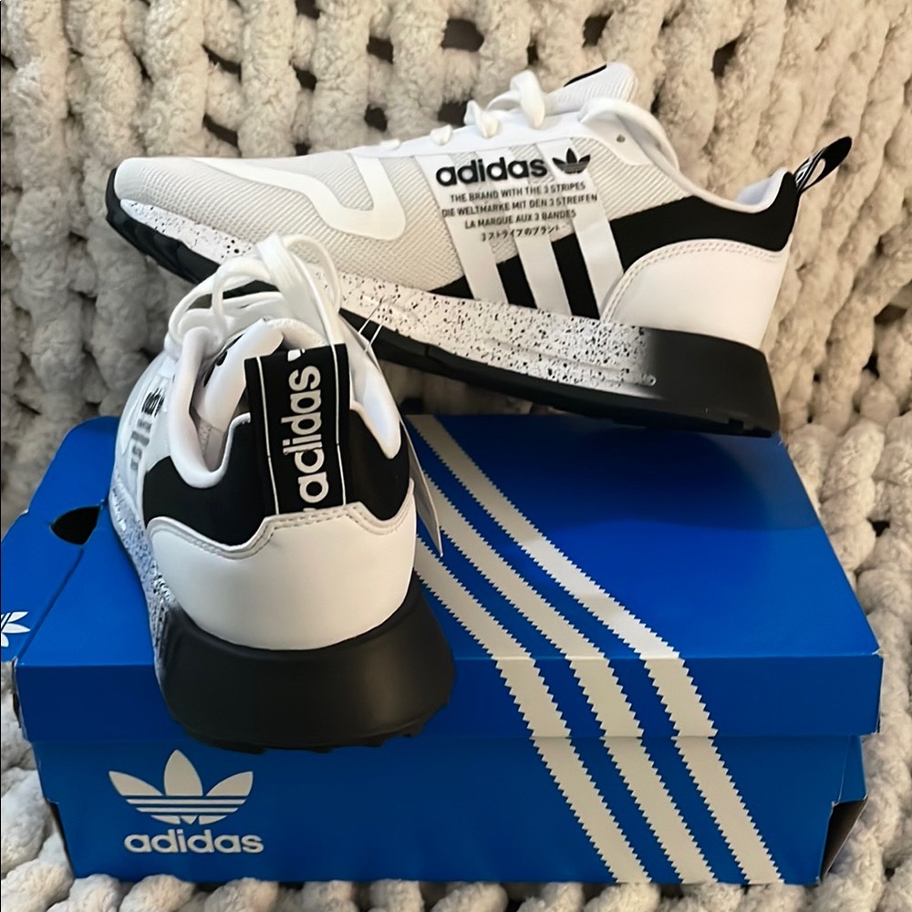 Adidas Big Kids White and Black Sneakers with Speckled Sole